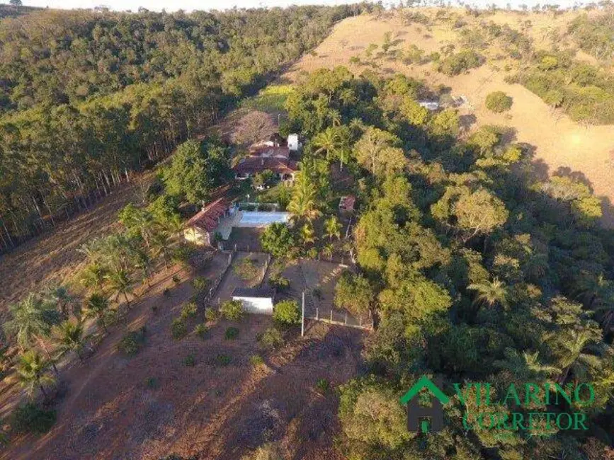 Fazenda / Haras com 6 quartos à venda, 400m2 em Centro, Pedro Leopoldo - MG - imagem 5 Foto 5 de Fazenda / Haras com 6 quartos à venda, 400m2 em Centro, Pedro Leopoldo - MG