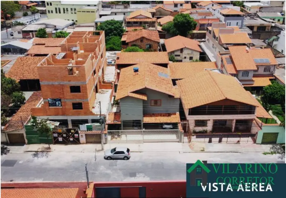 Foto 3 de Casa com 5 quartos à venda, 360m2 em Pampulha, Belo Horizonte - MG