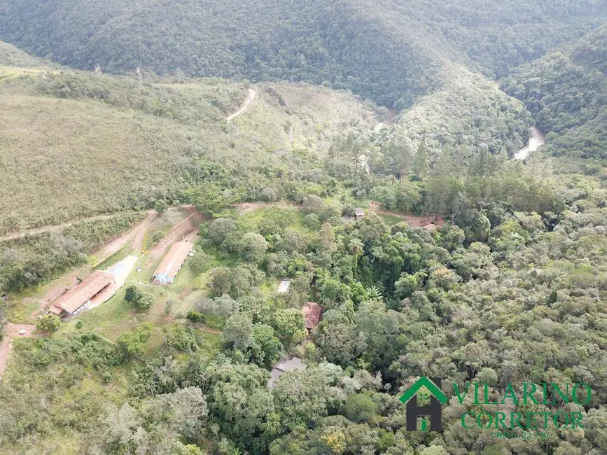 Fazenda / Haras com 8 quartos à venda, 500m2 em Rio Acima - MG - imagem 6 Foto 6 de Fazenda / Haras com 8 quartos à venda, 500m2 em Rio Acima - MG