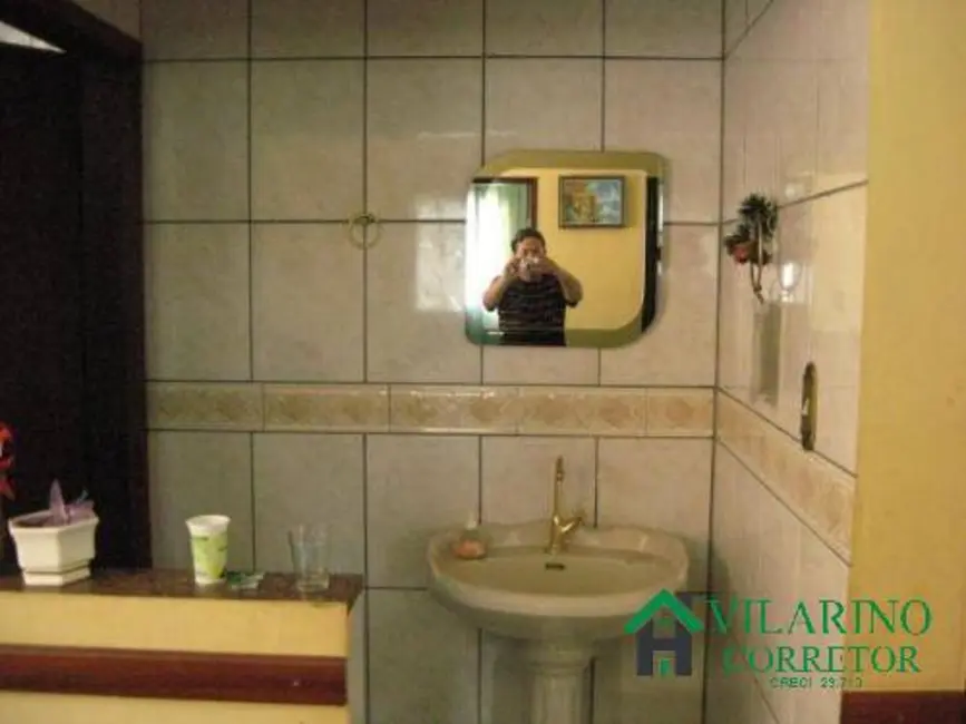 Casa com 5 quartos à venda, 160m2 em Sabara - MG - imagem 3 Foto 3 de Casa com 5 quartos à venda, 160m2 em Sabara - MG