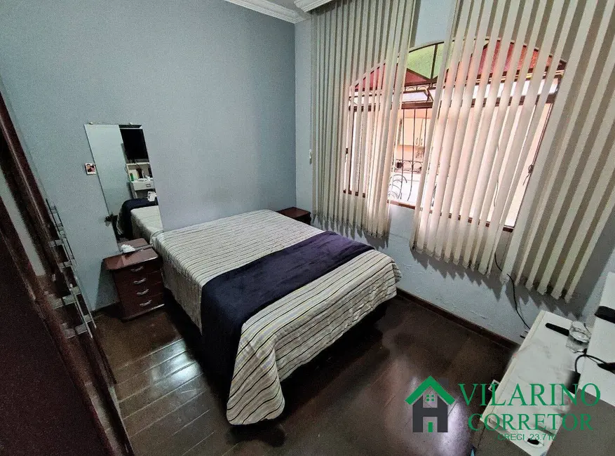 Casa com 4 quartos à venda, 140m2 em Floramar, Belo Horizonte - MG - imagem 8 Foto 8 de Casa com 4 quartos à venda, 140m2 em Floramar, Belo Horizonte - MG