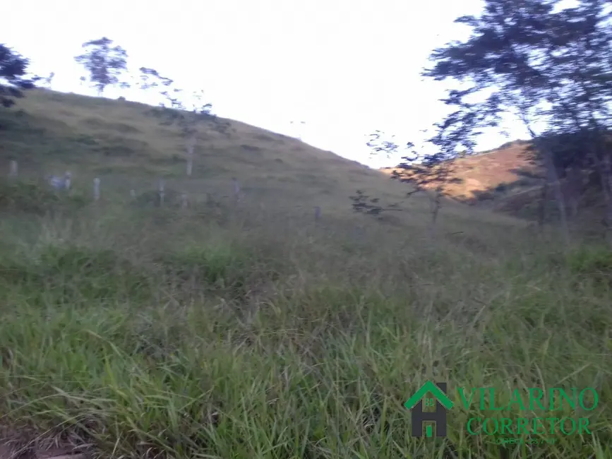 Fazenda / Haras com 3 quartos à venda, 300m2 em Carmesia - MG - imagem 7 Foto 7 de Fazenda / Haras com 3 quartos à venda, 300m2 em Carmesia - MG