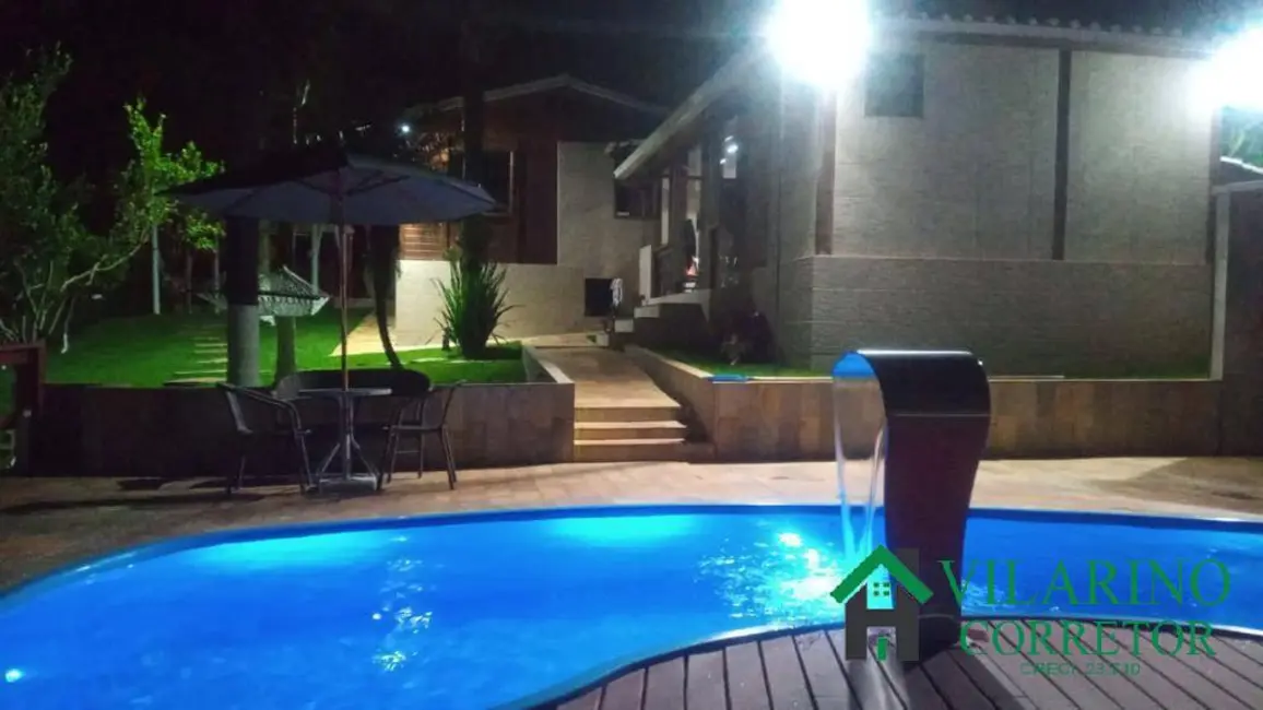 Casa com 3 quartos à venda, 220m2 em Jaboticatubas - MG - imagem 3 Foto 3 de Casa com 3 quartos à venda, 220m2 em Jaboticatubas - MG