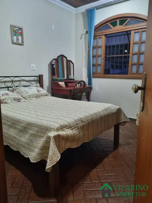Casa com 5 quartos à venda e para alugar, 220m2 em Renascença, Belo Horizonte - MG - imagem 3 Foto 3 de Casa com 5 quartos à venda e para alugar, 220m2 em Renascença, Belo Horizonte - MG