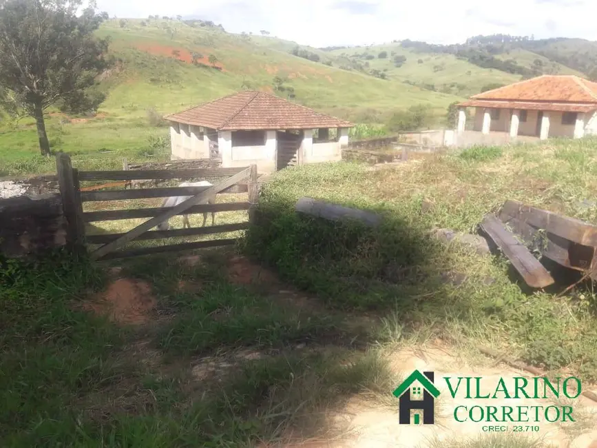 Foto 8 de Fazenda / Haras com 4 quartos à venda, 315m2 em Passa Tempo - MG