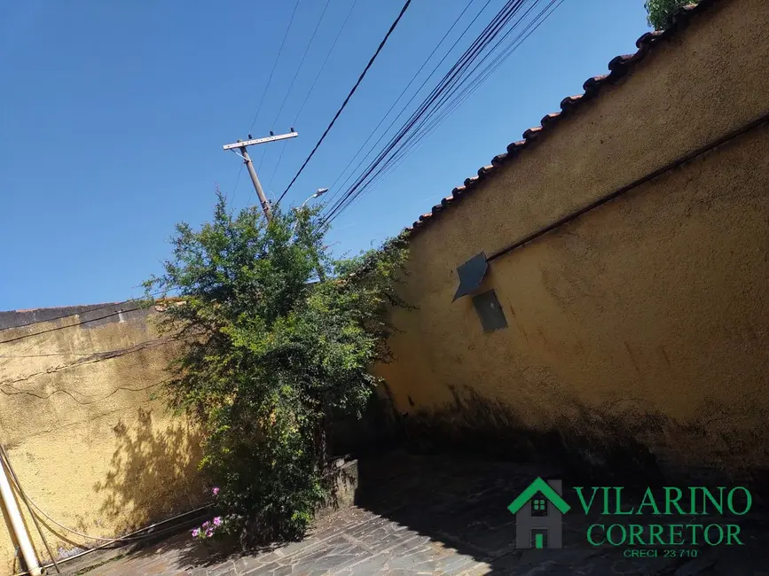 Casa com 5 quartos à venda, 275m2 em Alípio de Melo, Belo Horizonte - MG - imagem 5 Foto 5 de Casa com 5 quartos à venda, 275m2 em Alípio de Melo, Belo Horizonte - MG