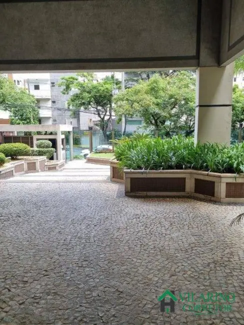 Apartamento com 4 quartos à venda, 186m2 em Lourdes, Belo Horizonte - MG - imagem 4 Foto 4 de Apartamento com 4 quartos à venda, 186m2 em Lourdes, Belo Horizonte - MG