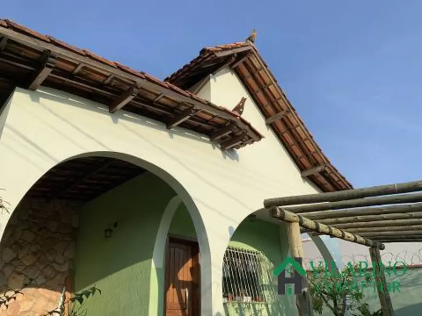 Casa com 4 quartos à venda, 225m2 em Rio Branco, Belo Horizonte - MG - imagem 1 Foto 1 de Casa com 4 quartos à venda, 225m2 em Rio Branco, Belo Horizonte - MG
