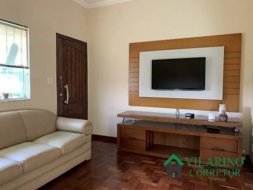 Casa com 4 quartos à venda, 225m2 em Rio Branco, Belo Horizonte - MG - imagem 6 Foto 6 de Casa com 4 quartos à venda, 225m2 em Rio Branco, Belo Horizonte - MG