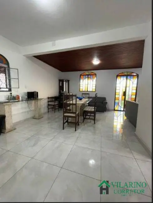 Casa com 6 quartos à venda, 275m2 em Teixeira Dias (Barreiro), Belo Horizonte - MG - imagem 3 Foto 3 de Casa com 6 quartos à venda, 275m2 em Teixeira Dias (Barreiro), Belo Horizonte - MG