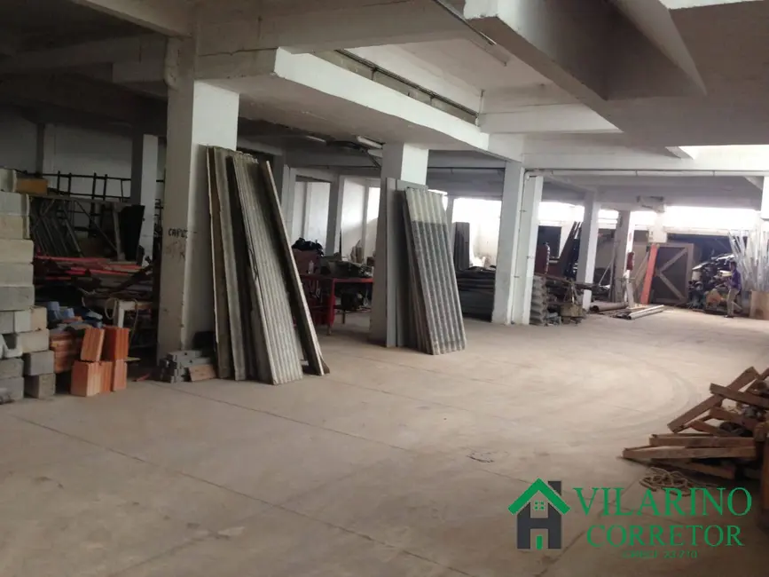 Armazém / Galpão à venda, 730m2 em Sagrada Família, Belo Horizonte - MG - imagem 3 Foto 3 de Armazém / Galpão à venda, 730m2 em Sagrada Família, Belo Horizonte - MG