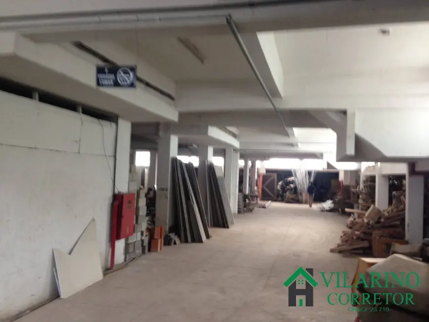 Armazém / Galpão à venda, 730m2 em Sagrada Família, Belo Horizonte - MG - imagem 8 Foto 8 de Armazém / Galpão à venda, 730m2 em Sagrada Família, Belo Horizonte - MG