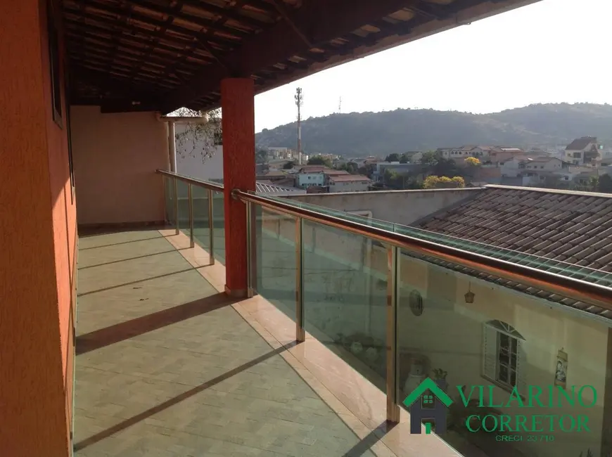 Casa com 4 quartos à venda e para alugar, 360m2 em Canaã, Belo Horizonte - MG - imagem 3 Foto 3 de Casa com 4 quartos à venda e para alugar, 360m2 em Canaã, Belo Horizonte - MG