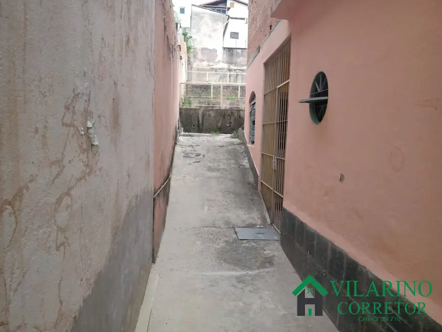 Casa com 3 quartos à venda, 400m2 em Concórdia, Belo Horizonte - MG - imagem 4 Foto 4 de Casa com 3 quartos à venda, 400m2 em Concórdia, Belo Horizonte - MG