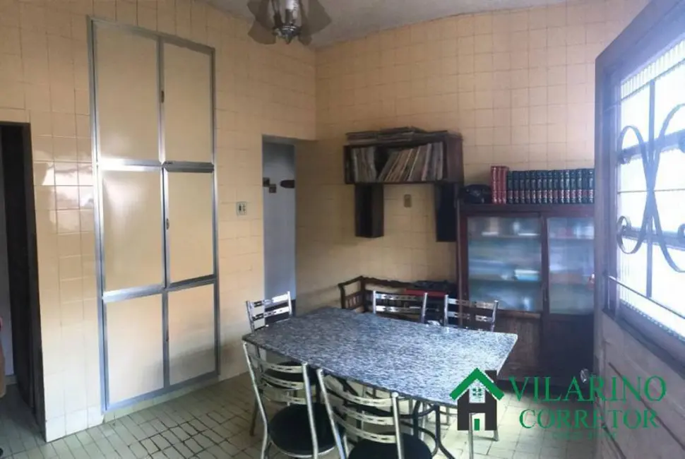 Casa com 3 quartos à venda, 230m2 em Sagrada Família, Belo Horizonte - MG - imagem 4 Foto 4 de Casa com 3 quartos à venda, 230m2 em Sagrada Família, Belo Horizonte - MG