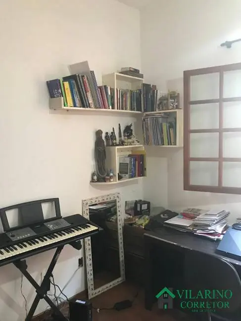 Casa com 3 quartos à venda, 230m2 em Sagrada Família, Belo Horizonte - MG - imagem 7 Foto 7 de Casa com 3 quartos à venda, 230m2 em Sagrada Família, Belo Horizonte - MG