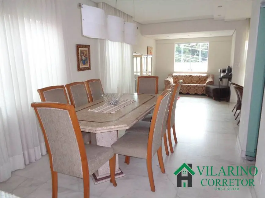 Casa com 4 quartos à venda, 313m2 em Renascença, Belo Horizonte - MG - imagem 9 Foto 9 de Casa com 4 quartos à venda, 313m2 em Renascença, Belo Horizonte - MG