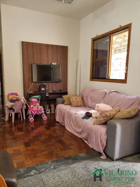 Foto 6 de Casa com 3 quartos à venda, 180m2 em Belo Horizonte - MG