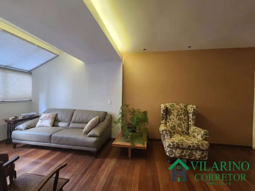 Apartamento com 3 quartos à venda, 128m2 em Santo Antônio, Belo Horizonte - MG - imagem 6 Foto 6 de Apartamento com 3 quartos à venda, 128m2 em Santo Antônio, Belo Horizonte - MG