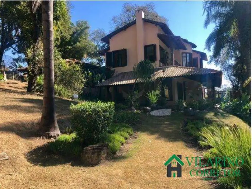 Casa de Condomínio com 5 quartos à venda, 200m2 em Esmeraldas - MG - imagem 2 Foto 2 de Casa de Condomínio com 5 quartos à venda, 200m2 em Esmeraldas - MG