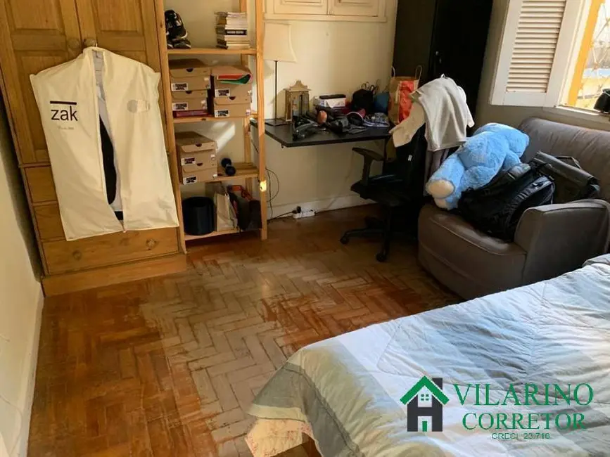 Casa com 3 quartos à venda, 180m2 em Santo Antônio, Belo Horizonte - MG - imagem 2 Foto 2 de Casa com 3 quartos à venda, 180m2 em Santo Antônio, Belo Horizonte - MG