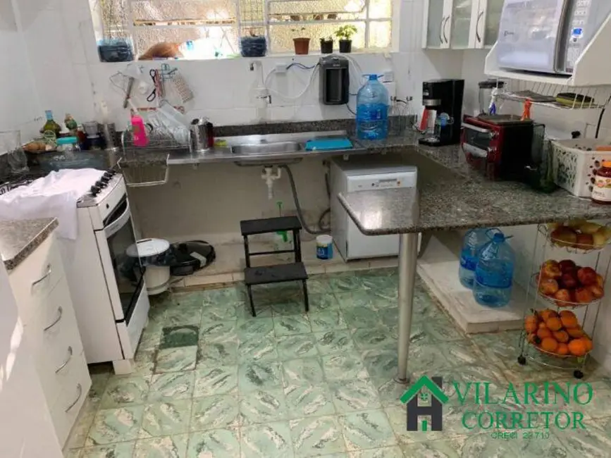 Casa com 3 quartos à venda, 180m2 em Santo Antônio, Belo Horizonte - MG - imagem 5 Foto 5 de Casa com 3 quartos à venda, 180m2 em Santo Antônio, Belo Horizonte - MG