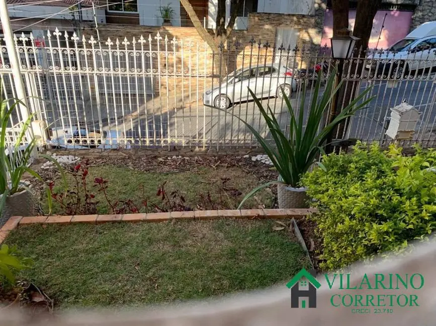 Casa com 3 quartos à venda, 180m2 em Santo Antônio, Belo Horizonte - MG - imagem 9 Foto 9 de Casa com 3 quartos à venda, 180m2 em Santo Antônio, Belo Horizonte - MG