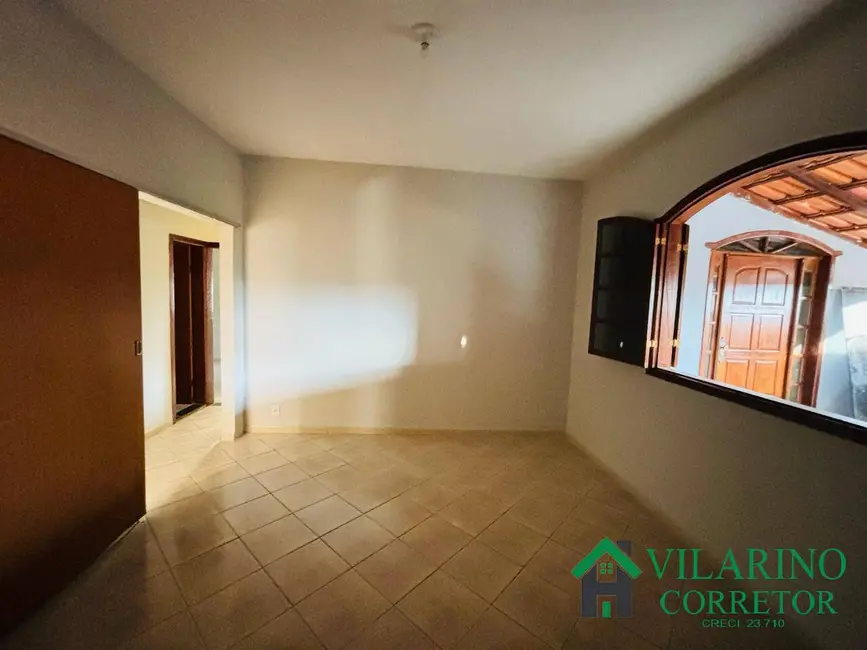 Foto 2 de Casa com 3 quartos à venda, 140m2 em Vespasiano - MG
