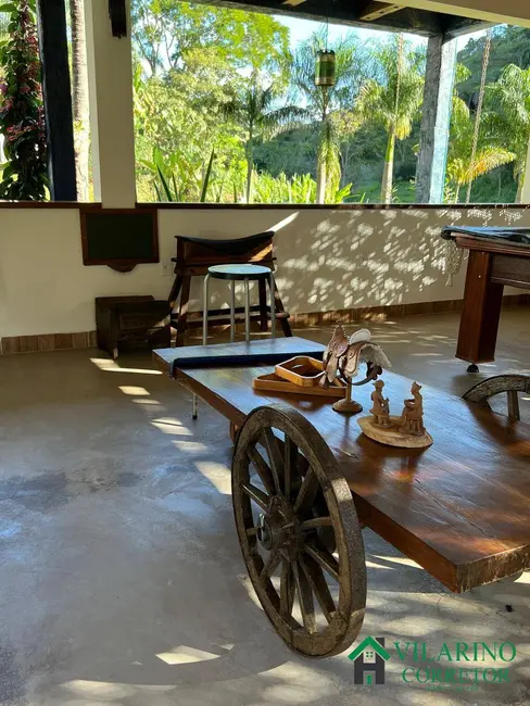 Foto 4 de Fazenda / Haras com 5 quartos à venda, 1000m2 em Ferros - MG