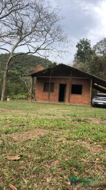 Foto 2 de Fazenda / Haras com 2 quartos à venda, 200m2 em Caete - MG