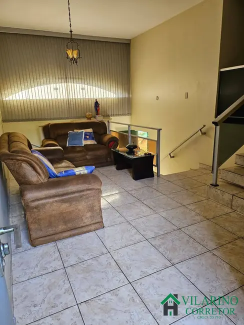Foto 2 de Casa com 1 quarto à venda, 184m2 em Sagrada Família, Belo Horizonte - MG