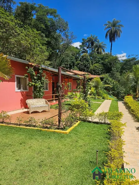 Sítio / Rancho com 6 quartos à venda, 1000m2 em Sabara - MG - imagem 3 Foto 3 de Sítio / Rancho com 6 quartos à venda, 1000m2 em Sabara - MG