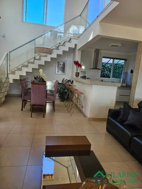 Foto 1 de Casa com 6 quartos à venda, 450m2 em Lagoa Santa - MG