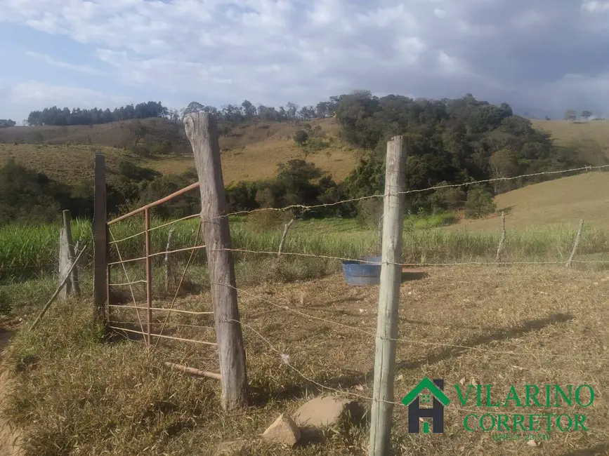 Sítio / Rancho à venda, 2100m2 em Rio Manso - MG - imagem 8 Foto 8 de Sítio / Rancho à venda, 2100m2 em Rio Manso - MG