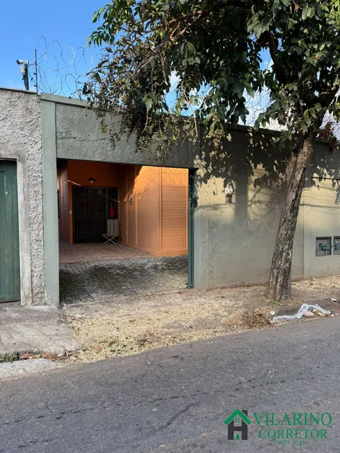 Casa com 3 quartos à venda, 171m2 em Havaí, Belo Horizonte - MG - imagem 1 Foto 1 de Casa com 3 quartos à venda, 171m2 em Havaí, Belo Horizonte - MG