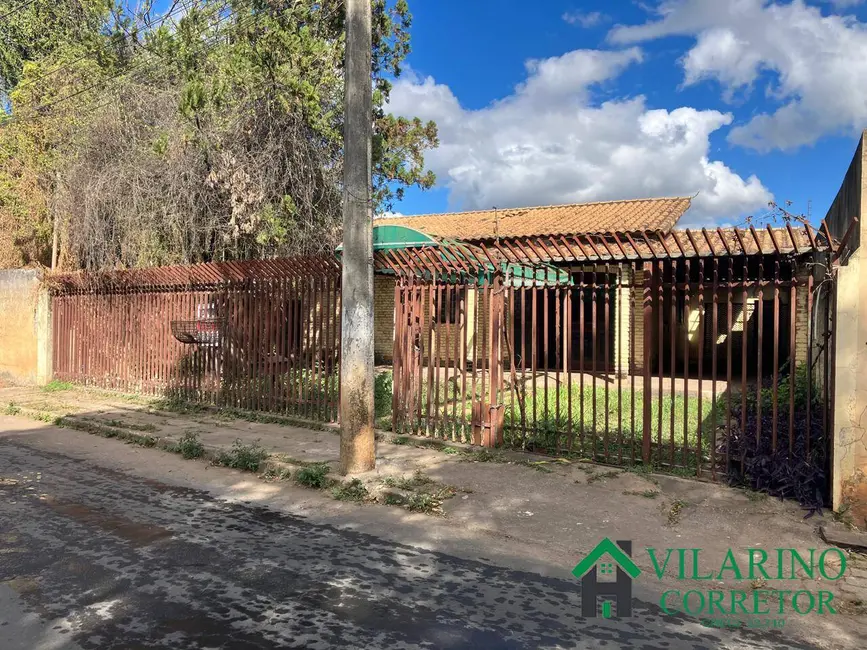 Foto 2 de Casa com 3 quartos à venda, 165m2 em Matozinhos - MG