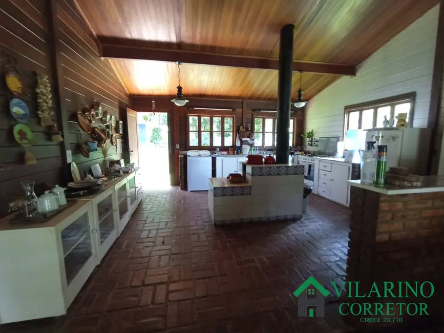 Foto 5 de Sítio / Rancho com 4 quartos à venda em Santana Do Riacho - MG