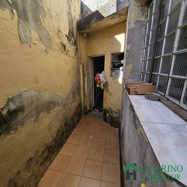 Casa com 4 quartos à venda e para alugar, 185m2 em Floresta, Belo Horizonte - MG - imagem 8 Foto 8 de Casa com 4 quartos à venda e para alugar, 185m2 em Floresta, Belo Horizonte - MG