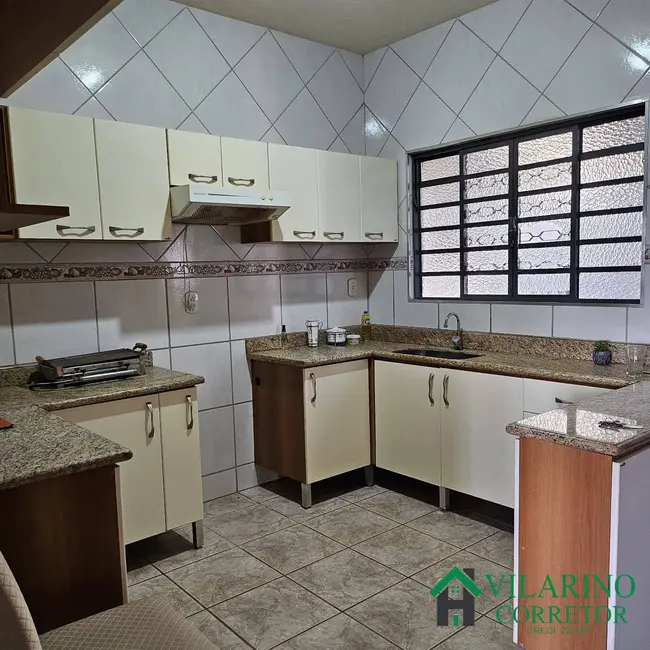 Casa com 2 quartos à venda, 200m2 em Pedro Leopoldo - MG - imagem 4 Foto 4 de Casa com 2 quartos à venda, 200m2 em Pedro Leopoldo - MG