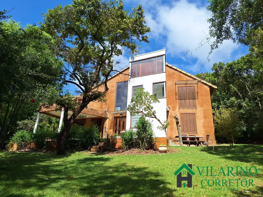 Foto 1 de Casa de Condomínio com 3 quartos para alugar, 180m2 em Rio Acima - MG