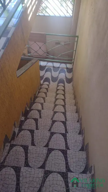 Casa com 3 quartos à venda, 250m2 em Jardim Vitória, Belo Horizonte - MG - imagem 6 Foto 6 de Casa com 3 quartos à venda, 250m2 em Jardim Vitória, Belo Horizonte - MG