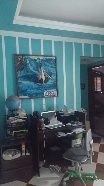 Casa com 3 quartos à venda, 250m2 em Jardim Vitória, Belo Horizonte - MG - imagem 3 Foto 3 de Casa com 3 quartos à venda, 250m2 em Jardim Vitória, Belo Horizonte - MG