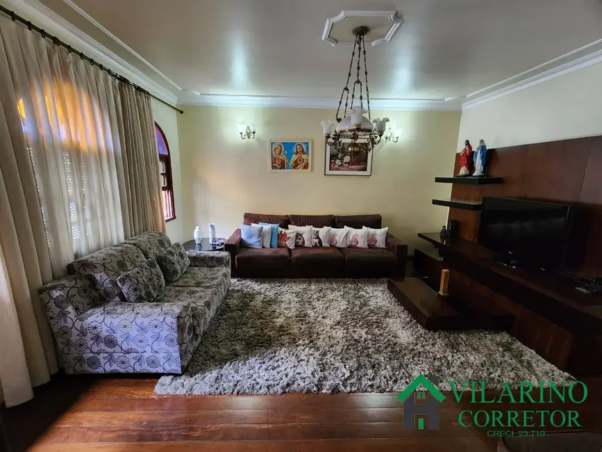 Casa com 9 quartos à venda, 250m2 em Nova Floresta, Belo Horizonte - MG - imagem 4 Foto 4 de Casa com 9 quartos à venda, 250m2 em Nova Floresta, Belo Horizonte - MG