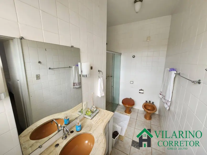 Casa com 9 quartos à venda, 250m2 em Nova Floresta, Belo Horizonte - MG - imagem 7 Foto 7 de Casa com 9 quartos à venda, 250m2 em Nova Floresta, Belo Horizonte - MG