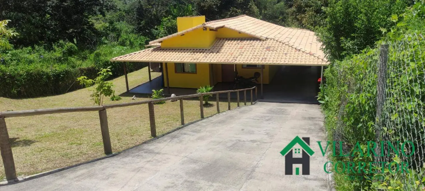 Foto 4 de Casa com 3 quartos à venda, 200m2 em Fazendinha do Barão, Santa Luzia - MG
