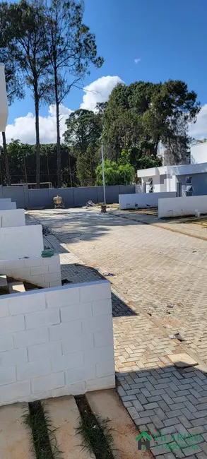 Foto 2 de Casa com 3 quartos à venda, 60m2 em Santa Luzia - MG