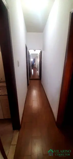 Foto 4 de Casa com 4 quartos à venda, 255m2 em Contagem - MG