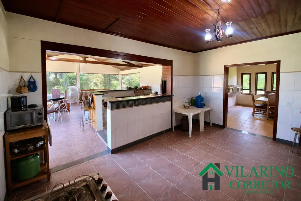 Foto 9 de Sítio / Rancho com 3 quartos à venda, 500m2 em Santana Dos Montes - MG