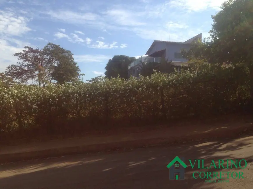 Foto 6 de Casa com 3 quartos à venda, 1400m2 em Morada Nova De Minas - MG