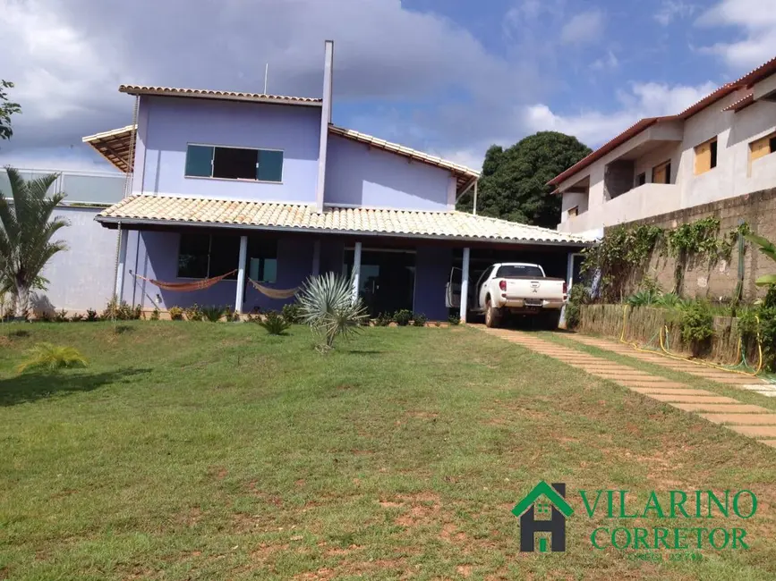 Foto 1 de Casa com 3 quartos à venda, 1400m2 em Morada Nova De Minas - MG